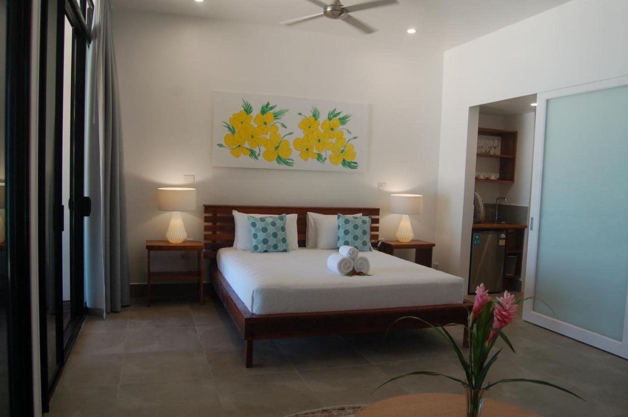 לוגנוויל Barrier Beach Resort (Adults Only) מראה חיצוני תמונה